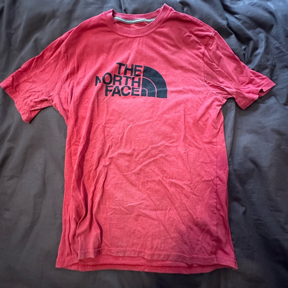 The North Face Men's Short Sleeve Red Tee